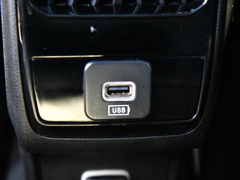Used 2024 Jeep Compass Latitude AWD/4WD image 38