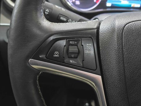 Used 2018 Buick Encore Essence AWD/4WD image 34
