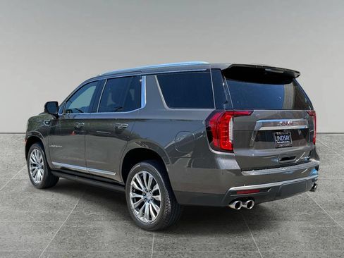 Used 2021 GMC Yukon Denali w/ Denali Premium Package AWD/4WD image 12
