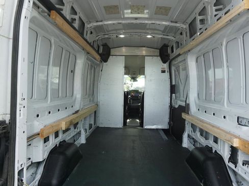 Used 2022 Ford Transit 350 148 High Roof AWD image 8