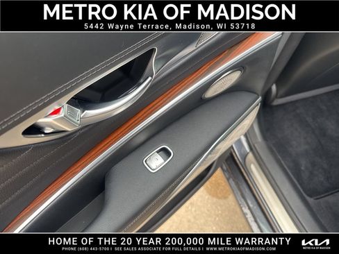 Used 2020 Kia K900 Luxury w/ VIP Package AWD/4WD image 26