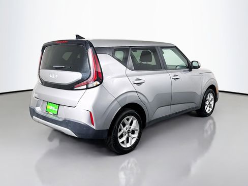 Used 2023 Kia Soul LX w/ Option Group 015 FWD image 10