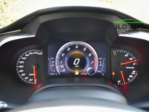 Used 2015 Chevrolet Corvette Z06 w/ 3LZ Preferred Equipment Group RWD image 12