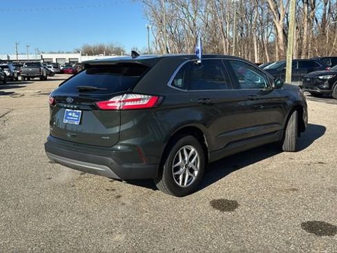 Certified 2023 Ford Edge SEL w/ Convenience Package image 4
