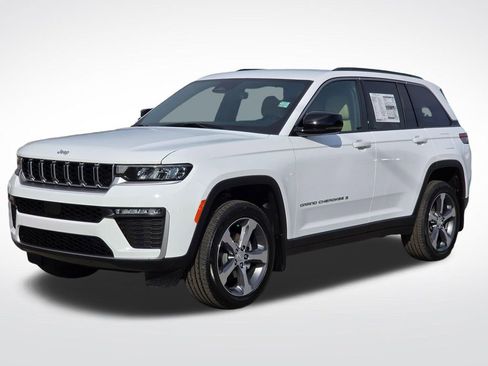 New 2026 Jeep Grand Cherokee Limited w/ Trailer Tow Package AWD/4WD image 2