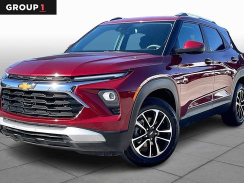 Certified 2025 Chevrolet TrailBlazer LT image 1