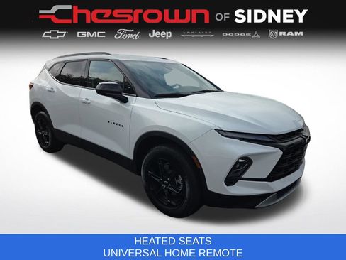 Used 2025 Chevrolet Blazer LT w/ Convenience Package FWD image 3