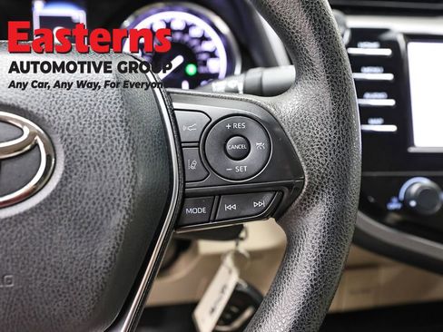 Used 2019 Toyota Camry LE FWD image 16