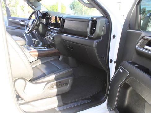 Used 2023 GMC Sierra 1500 SLT w/ SLT Premium Package image 46