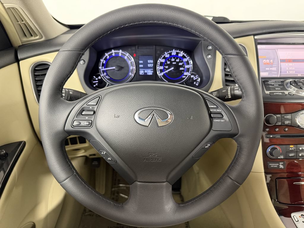 Used 2017 INFINITI QX50 AWD w/ Premium Package image 31