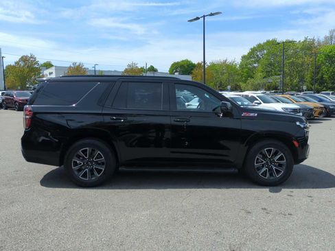 Used 2023 Chevrolet Tahoe Z71 w/ Z71 Off-Road Package AWD/4WD image 7