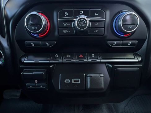 Used 2023 Chevrolet Silverado 2500 LT w/ Convenience Package image 25