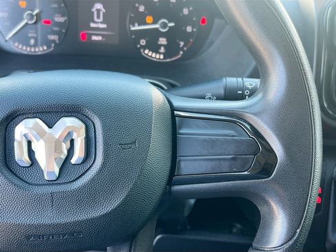 Used 2023 RAM ProMaster 2500 image 19