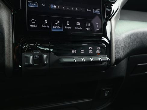 New 2026 RAM 3500 Tradesman AWD/4WD image 19