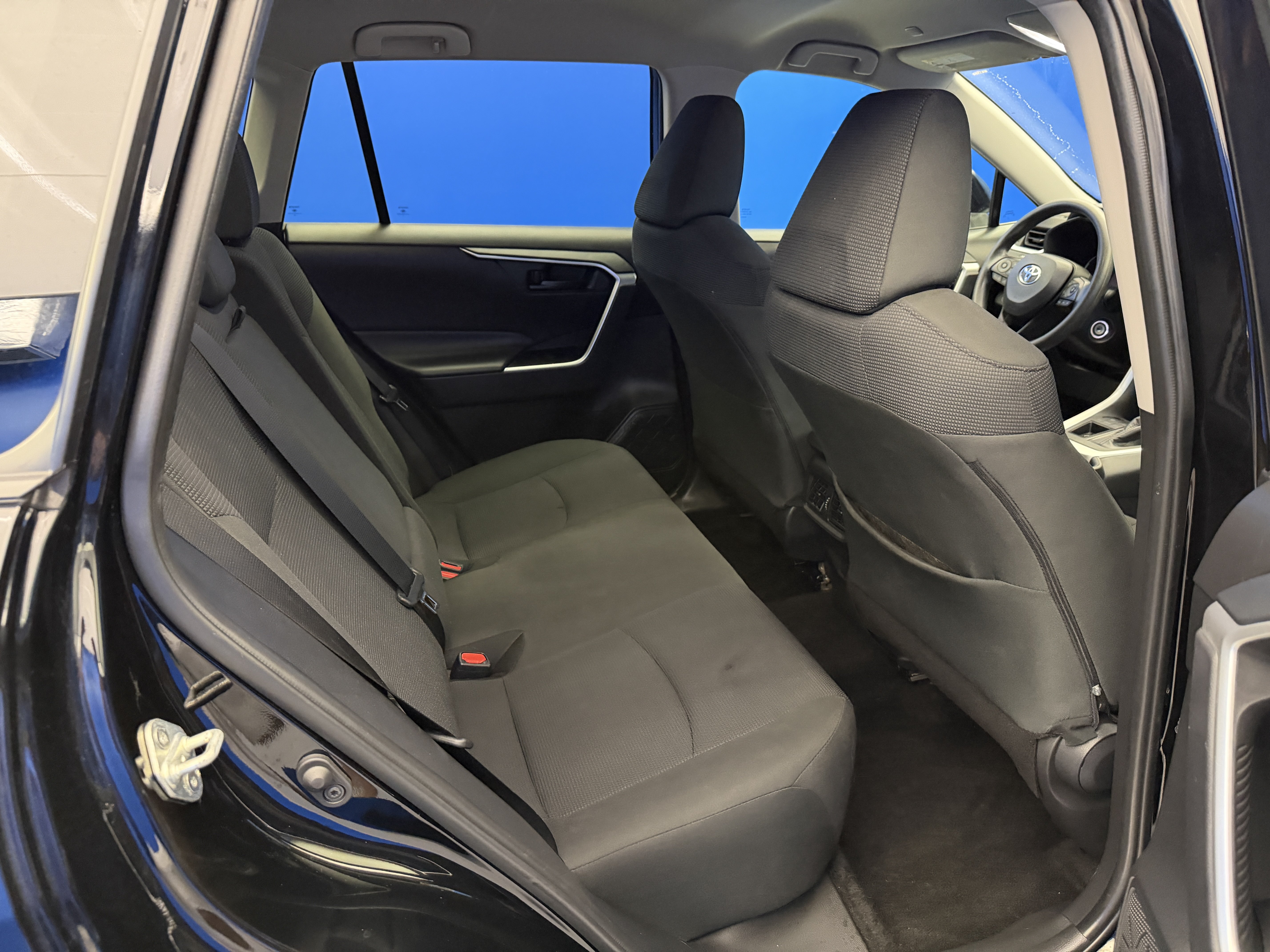 Used 2024 Toyota RAV4 LE FWD image 23