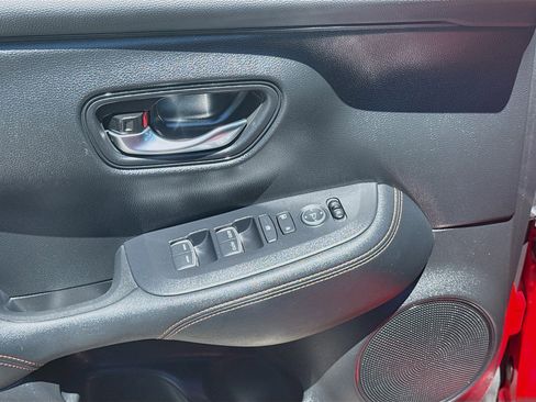 Used 2024 Honda HR-V Sport image 16