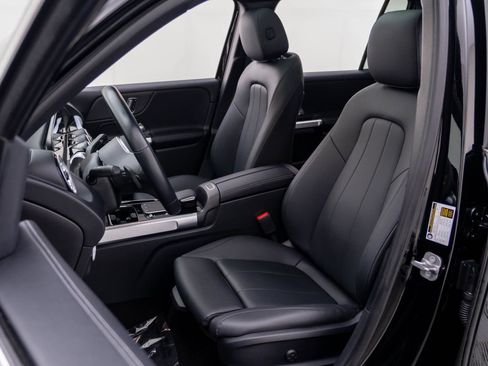 Used 2023 Mercedes-Benz GLB 250 4MATIC image 15