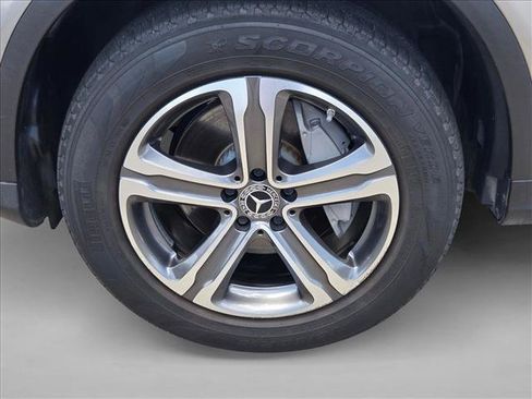 Certified 2021 Mercedes-Benz GLC 300 image 22