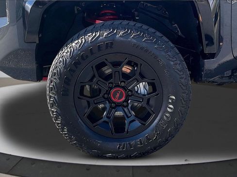 Used 2025 Toyota Tacoma TRD Pro image 35