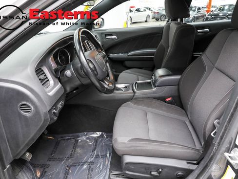 Used 2022 Dodge Charger SXT image 29