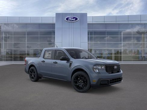 New 2025 Ford Maverick XLT w/ Black Appearance Package image 7