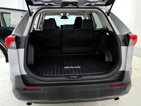 Used 2023 Toyota RAV4 LE image 20