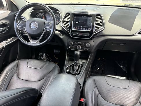 Used 2020 Jeep Cherokee Limited FWD image 16