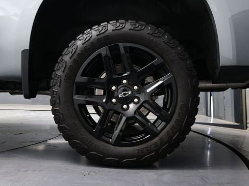 Used 2024 Chevrolet Silverado 1500 LT Trail Boss AWD/4WD image 35