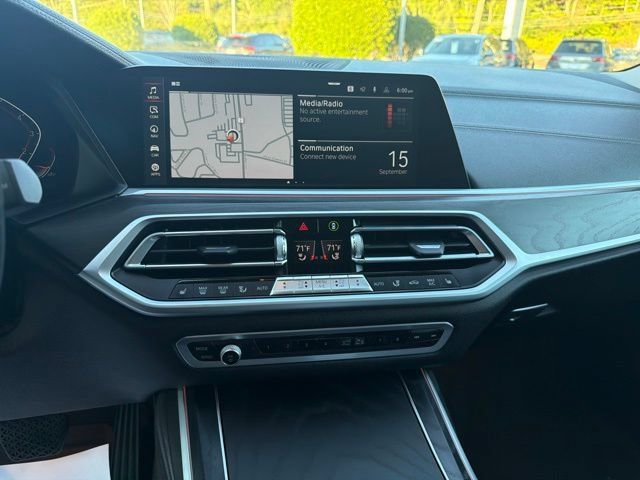 Used 2022 BMW X7 xDrive40i AWD/4WD image 13