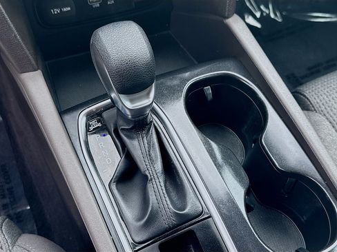 Used 2019 Hyundai Santa Fe SE FWD image 13