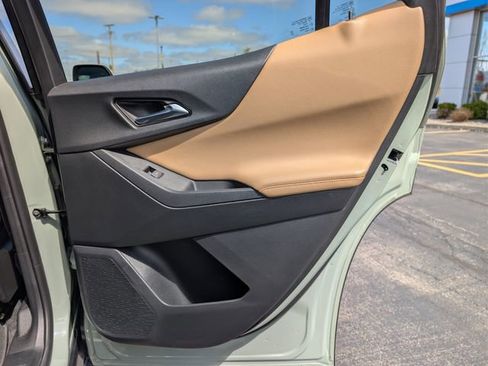 Used 2025 Chevrolet Equinox ACTIV w/ Safety and Technology Package image 18