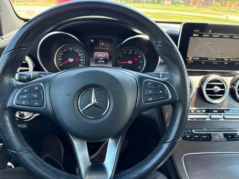 Used 2019 Mercedes-Benz GLC 300 4MATIC image 28