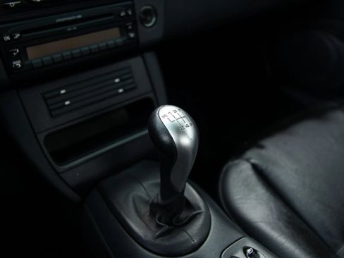 Used 1999 Porsche 911 Carrera RWD image 32