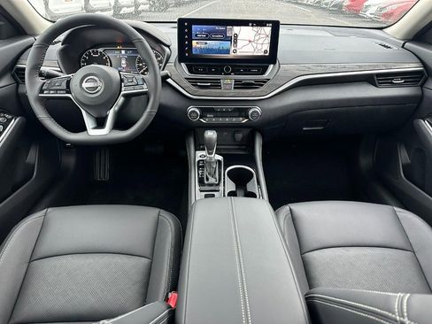 New 2025 Nissan Altima 2.5 SL image 6