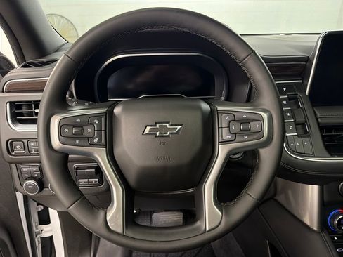 Used 2024 Chevrolet Tahoe Z71 w/ Luxury Package AWD/4WD image 20