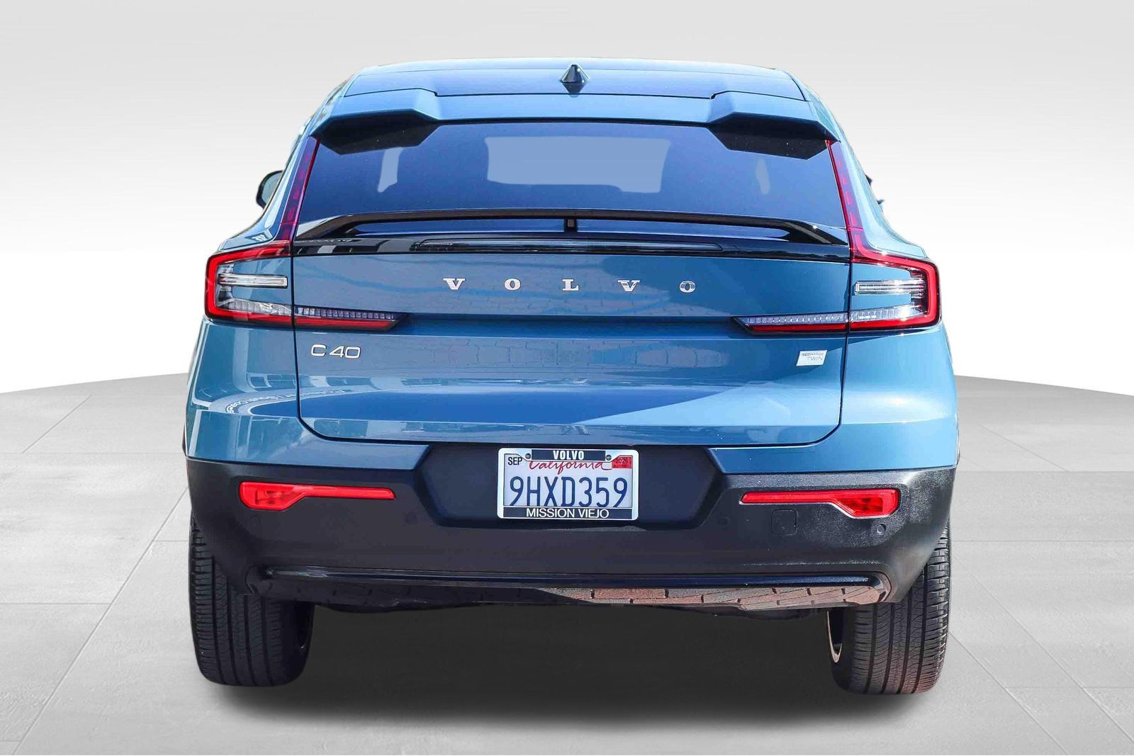 Used 2023 Volvo C40 P8 Recharge Ultimate w/ Protection Package Premier AWD/4WD image 7