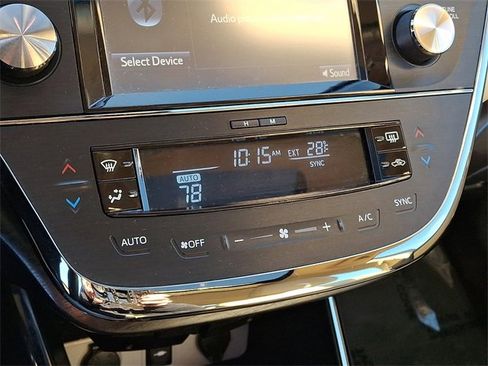 Used 2018 Toyota Avalon XLE Plus image 20
