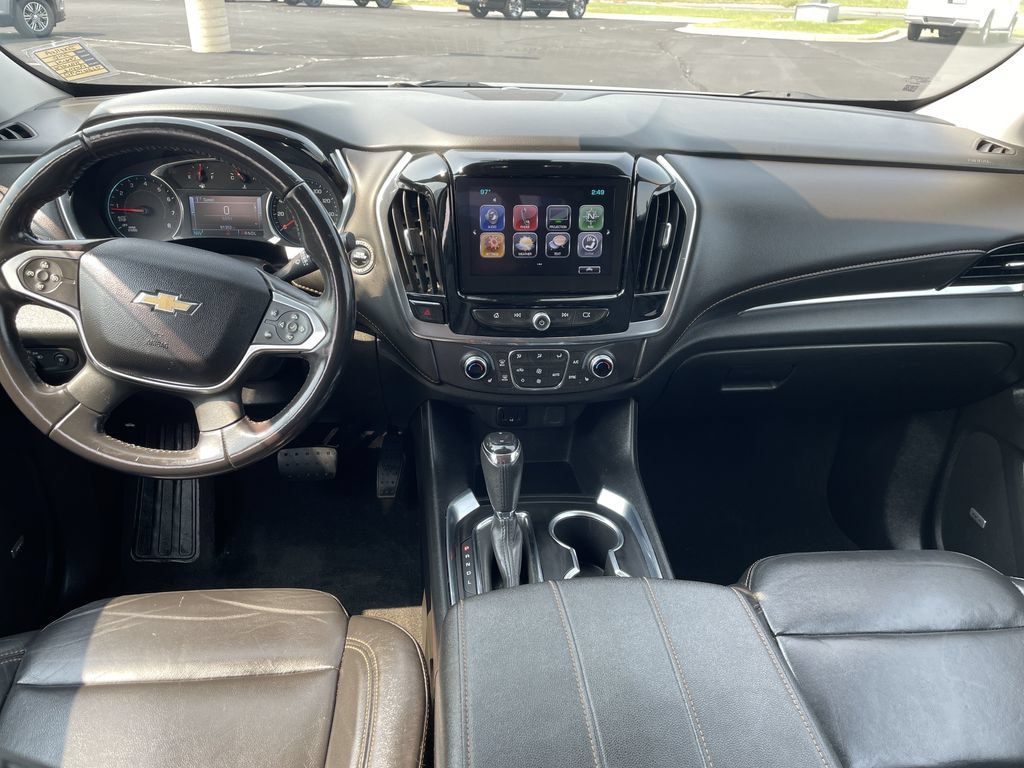 Used 2018 Chevrolet Traverse LT w/ LPO, Cargo Package AWD/4WD image 18