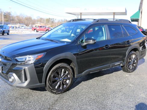 Used 2025 Subaru Outback Onyx Edition XT image 1