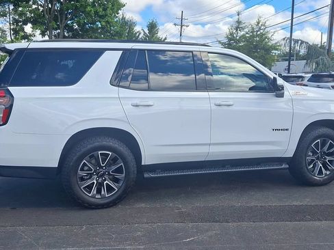 Certified 2023 Chevrolet Tahoe Z71 w/ Luxury Package AWD/4WD image 3