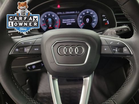 Used 2023 Audi Q8 Premium AWD/4WD image 21