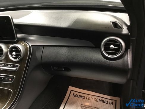 Used 2018 Mercedes-Benz C 300 4MATIC Sedan image 37