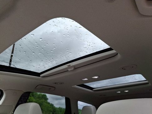 Used 2023 Buick Enclave Premium w/ Experience Buick Package image 17