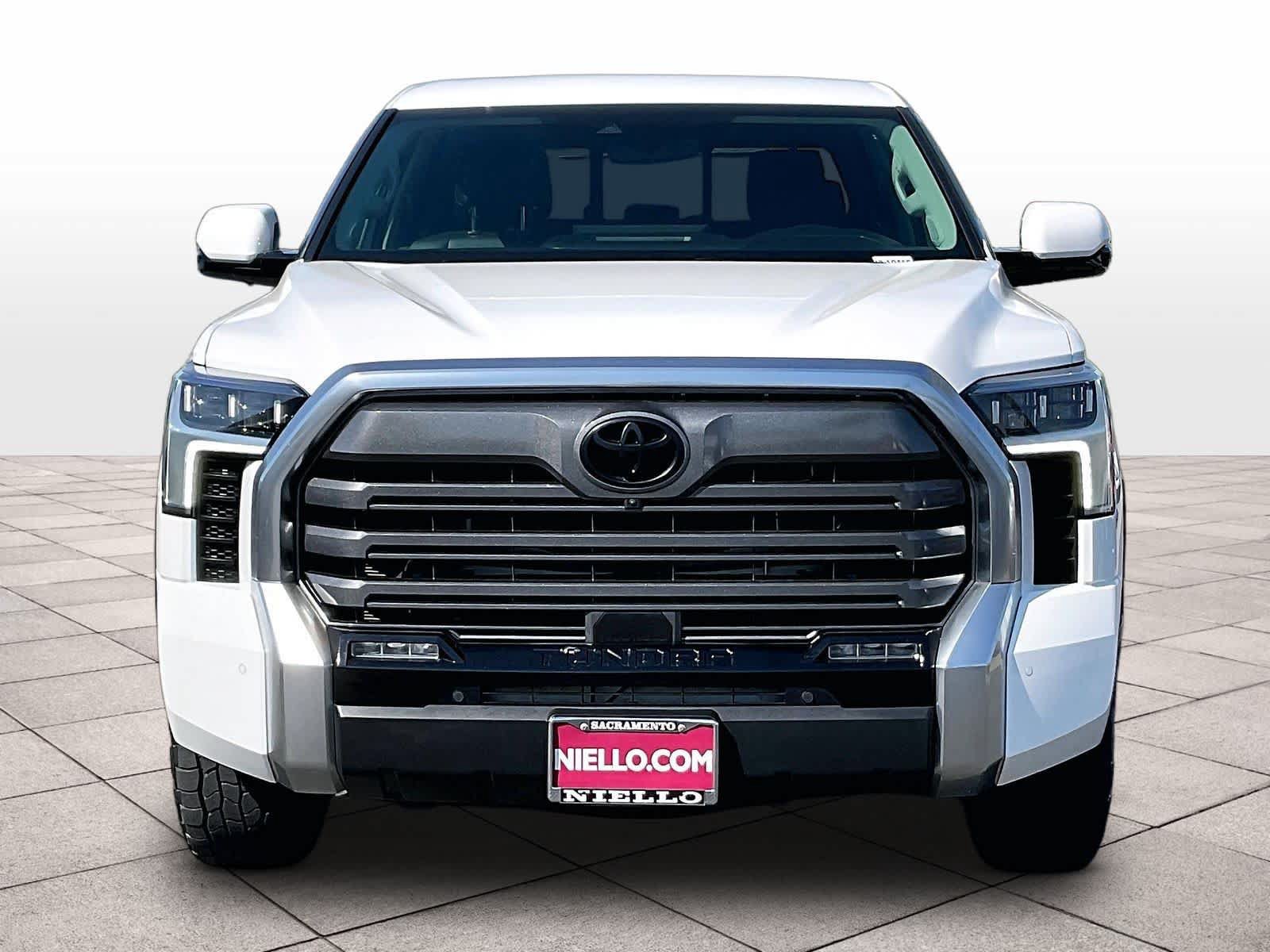 Used 2023 Toyota Tundra Limited AWD/4WD image 3