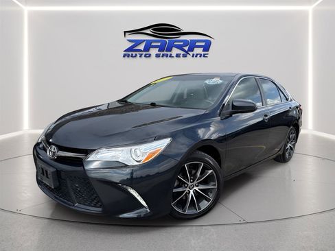 Used 2015 Toyota Camry XSE w/ Moonroof Package FWD image 1