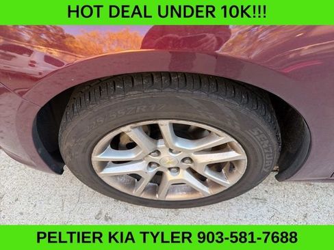 Used 2016 Chevrolet Malibu LT w/ Power Convenience Package image 4