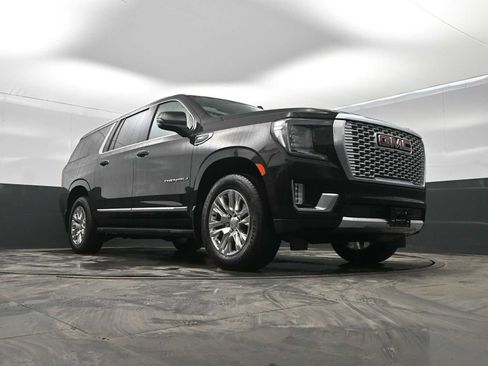 Used 2024 GMC Yukon XL Denali image 34