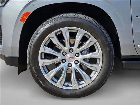 Used 2023 GMC Yukon Denali w/ LPO, Floor Liner Package image 25