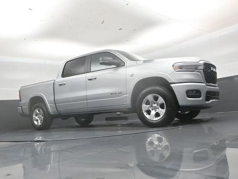 New 2026 RAM 1500 4x4 Crew Cab image 37