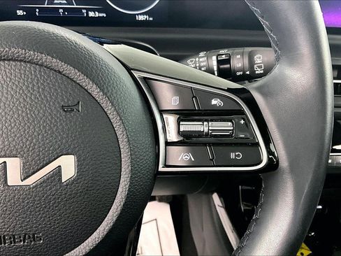 Used 2024 Kia Seltos EX image 12